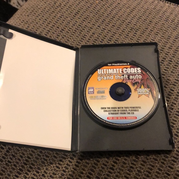 Not a game: ultimate codes for use with grand theft auto vice city - Picture 2 of 3